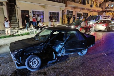 Hatay'da İki Otomobil Birbirine Girdi Açıklaması 1 Yaralı