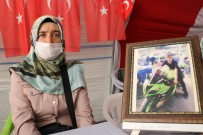 HDP Önündeki Ailelerin Evlat Nöbeti 354'Üncü Gününde