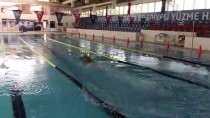 Otizmli Genç Kıtalararası Yüzme Yarışında Birinciliği Hedefliyor