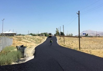 Van Büyükşehirden 4 İlçede Daha Asfalt Atağı