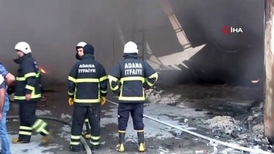 GÜNCELLEME - Adana'da Geri Dönüşüm Fabrikasında Çıkan Yangın Söndürüldü