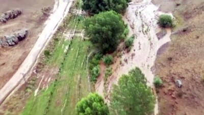 Ağrı'da Meydana Gelen Sel Tarım Arazilerine Zarar Verdi