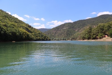 Bakan Yardımcısı Yavuz, Boraboy Gölü'nü Ziyaret Etti