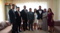 Ak Partili Başkan CHP'li Başkandan Kız İstedi Haberi