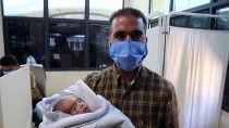 Balık Pulu Hastası 18 Günlük Mutaz Tedavi İçin Türkiye'ye Getirildi Haberi