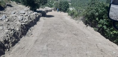 Yunusemre'den Demirci Mahallesine 2 Kilometrelik Yol