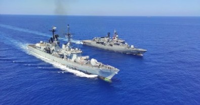 MSB'den flaş paylaşım: Türk savaş gemileri Doğu Akdeniz'de