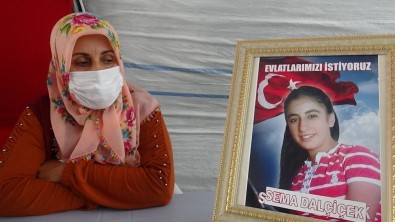 Diyarbakır'da HDP İl Binası Önündeki Acılı Ailelerin Hikayeleri Yürek Burkuyor