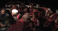 İzmir Açıklarında 22 Düzensiz Göçmen Kurtarıldı