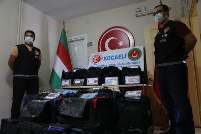 Kocaeli'de Ele Geçirilen 540 Kilo Kokain Görüntülendi