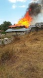 Bolu'da Çıkan Yangında Ev, Ahır Ve Samanlık Alev Alev Yandı