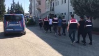 İzmir'de Jandarmadan Terör Operasyonu Açıklaması 4 Gözaltı