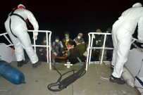 Yunanistan'ın Türk Karasularına İttiği 28 Düzensiz Göçmen Kurtarıldı Haberi