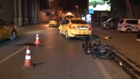 Beşiktaş'ta Ticari Taksiyle Çarpışan Motosikletli Yaralandı