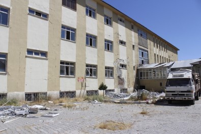 Erciş'te 30 Ünitlik Ağız Ve Diş Sağlığı Merkezi Yapılıyor