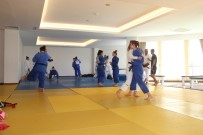 Judo Olimpik Kadın Milli Takımı Hazırlıklarına Erzurum'da Devam Ediyor