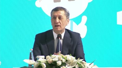 '21 Eylül'de Belirli Sınıflarda Yüz Yüze Eğitimi Başlatacağız'