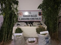 Bafra'da Uyuşturucu Ve Otomatik Silah Ele Geçirildi