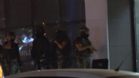 ÖZEL HAREKAT POLİSLERİ - Başakşehir'de hareketli dakikalar