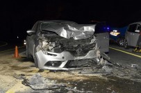 İki Otomobil Kafa Kafaya Çarpıştı Açıklaması 1 Ölü, 4 Yaralı Haberi