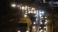 Büyükşehirlere Geri Dönüş Başladı Açıklaması Kilit Kavşak'ta Trafik Yoğunluğu