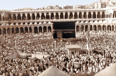 Kabe o tarihte tekrar ibadete açılıyor!