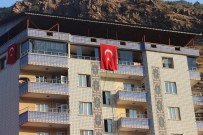Uludere Türk Bayrakları İle Donatıldı Haberi