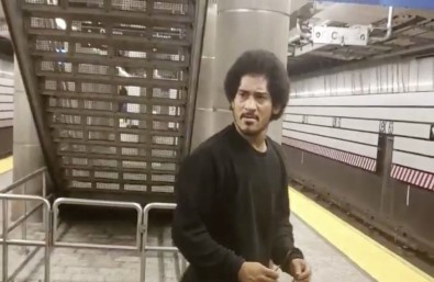 New York'ta Metroda Tecavüz Girişimi