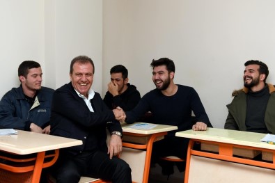 Seçer Açıklaması 'Kurs Yerlerimizde Eğitim Gören Binin Üzerinde Öğrenci Üniversite Kazandı'