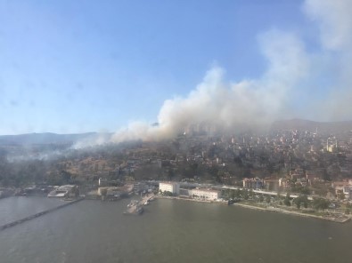 İzmir'de Askeri Alanda Orman Yangını