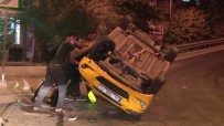 (Özel) Ümraniye'de Taksi Takla Attı Açıklaması 1 Yaralı