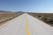 Altıntaş'ta Köy Yollarına İlk Kez Beton Asfalt