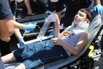 Kocaeli'de 2 Otomobil Kafa Kafaya Çarpıştı Açıklaması 2'Si Çocuk 5 Yaralı