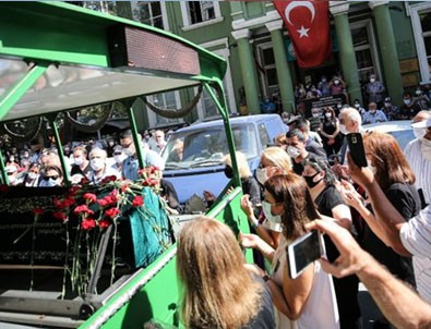 Usta oyuncu son yolculuğuna uğurlandı!