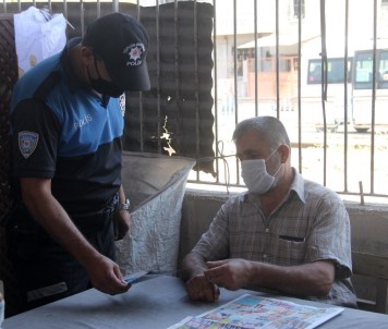 Polis, Aileleri Ve Çocukları Boğulmalara Karşı Uyardı