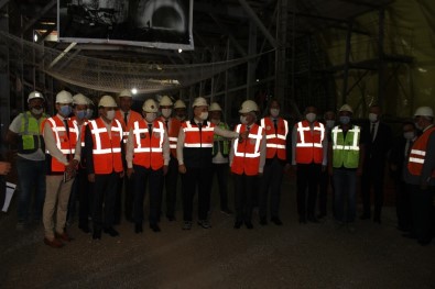Ulaştırma Ve Altyapı Bakanı Karaismailoğlu, Honaz Tünelinde İncelemede Bulundu