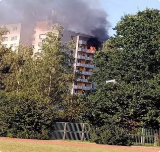 Çekya'da Apartman Yangını Açıklaması 11 Ölü