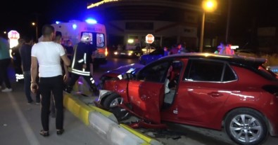 Isparta'da İki Otomobil Çarpıştı Açıklaması 7 Yaralı