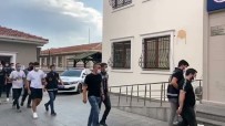 İstanbul'da Silahlı, Çakarlı Ve Kuralsız Düğün Konvoyunun Magandaları Yakalandı