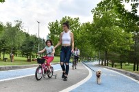 Başkent'te Bisiklet Tutkunlarına Büyükşehir Parkları Ev Sahipliği Yapıyor