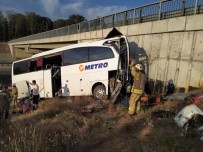 Eyüpsultan'da Yolcu Otobüsü Yoldan Çıktı Açıklaması 5 Ölü, 26 Yaralı