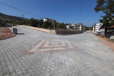 Başiskele'de 3 Sokak Parke İle Düzenlendi