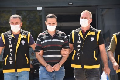 Bursa'da Sokak Ortasında İşlenen Kan Davası Cinayetinin Zanlısı Adliyede