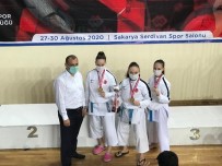 Denizlili Kızlar Kata'da Türkiye Şampiyonu Oldu