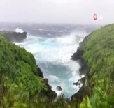 Japonya'yı Maysak Tayfunu Vurdu