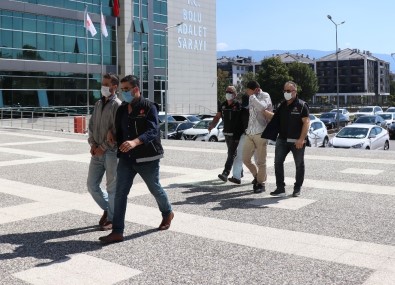 Bolu'da, İç Çamaşırında Uyuşturucuyla Yakalandı