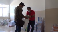 Okula Gidemeyen Öğrencilerin Kitapları Ayaklarına Gidiyor