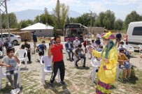 Çocuklar İlk Kez Hacivat Ve Karagöz Oyunu İle Tanıştı