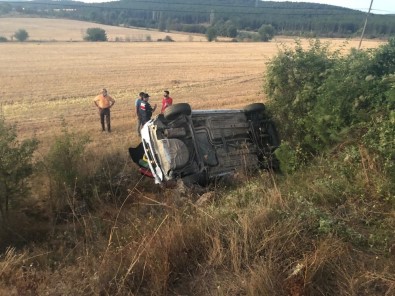 Kastamonu'da Şarampole Yuarlanan Otomobilin Sürücüsü Yaralandı