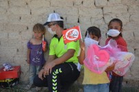 Polisler Çadırda Yaşayan İşçi Çocuklarını Sevindirdi Haberi